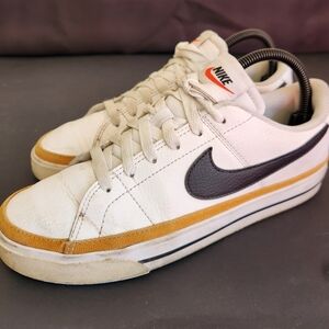 Nike Womens Court Legacy Next Nature Size 8